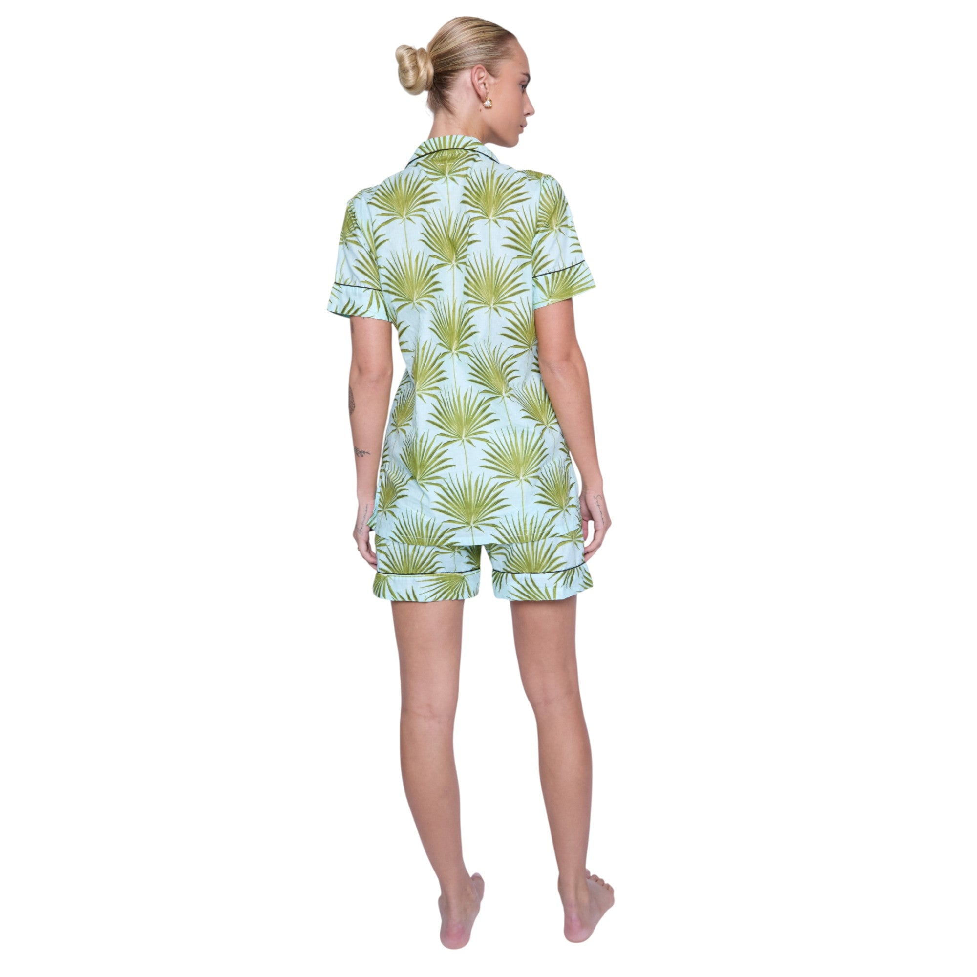 PIJAMA "VERDE BEACH" CON SHORT