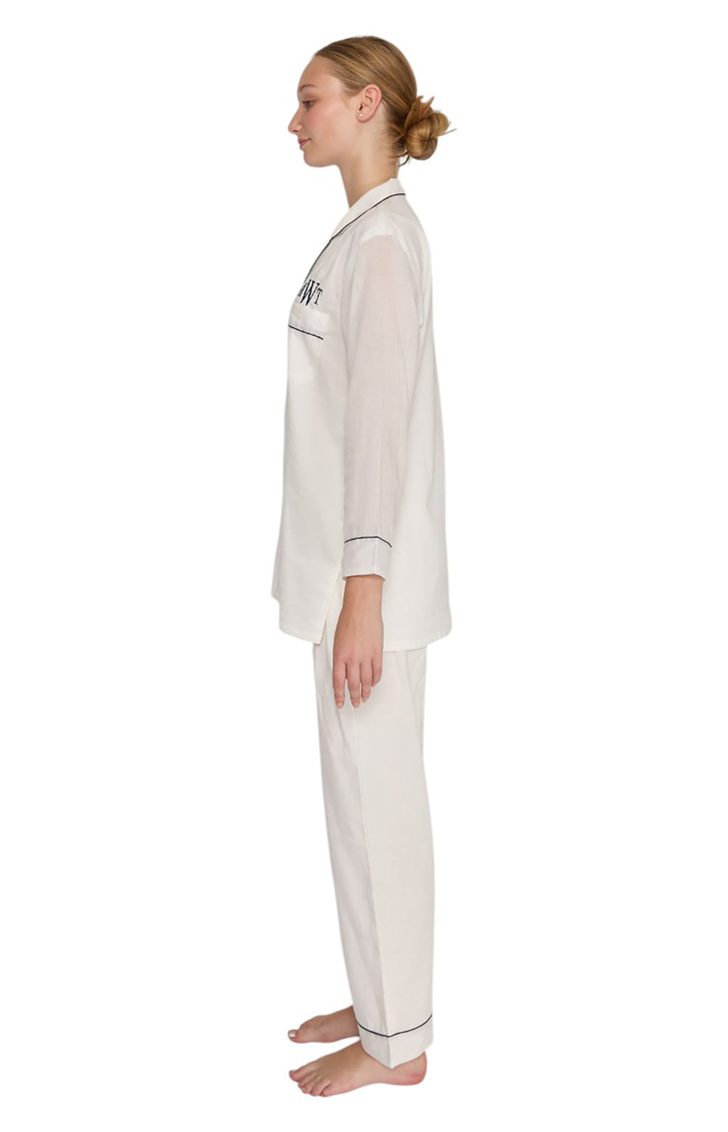 PIJAMA "CLASSIC WHITE" CON PANTALON