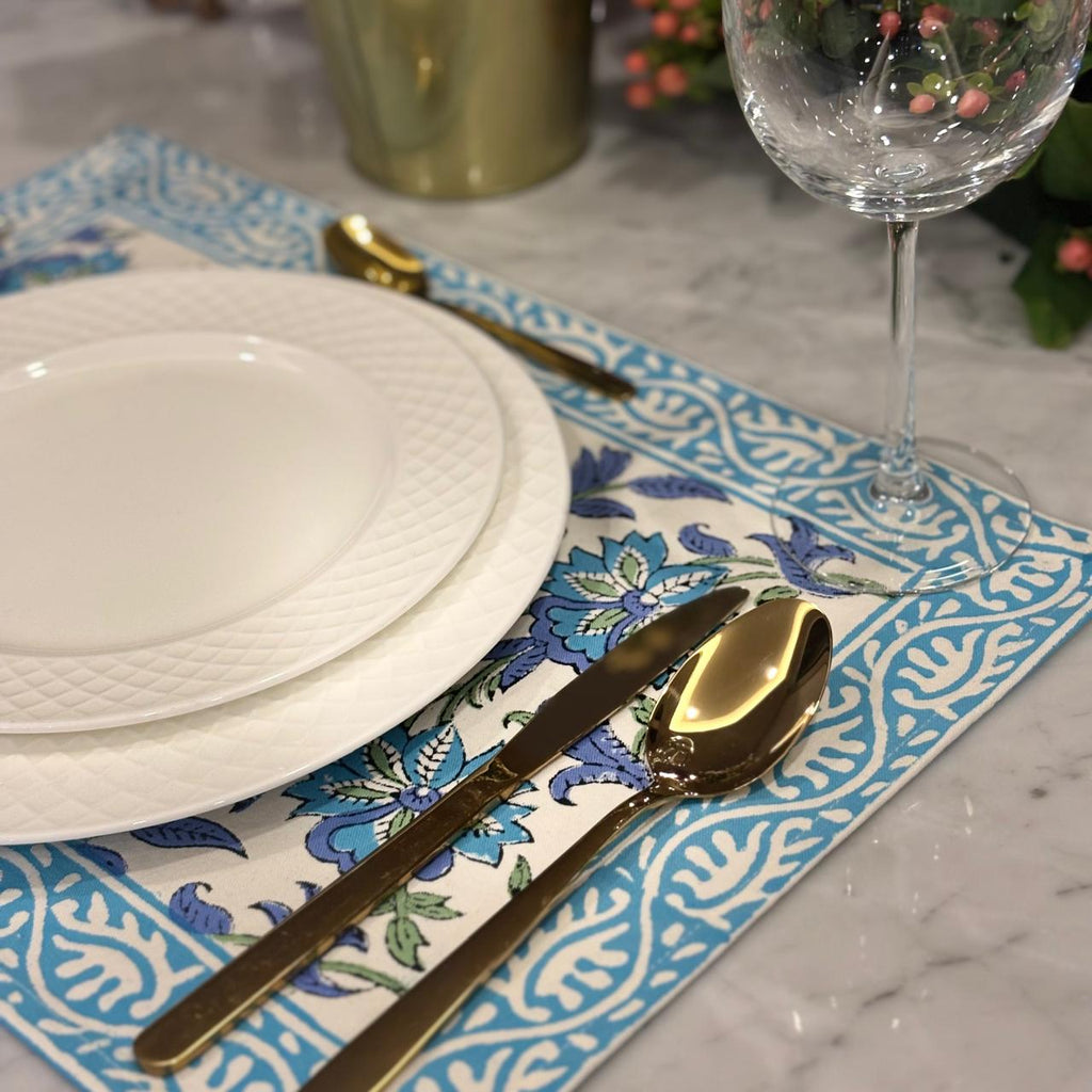 JUEGO DE 6 INDIVIDUALES CON 6 SERVILLETAS