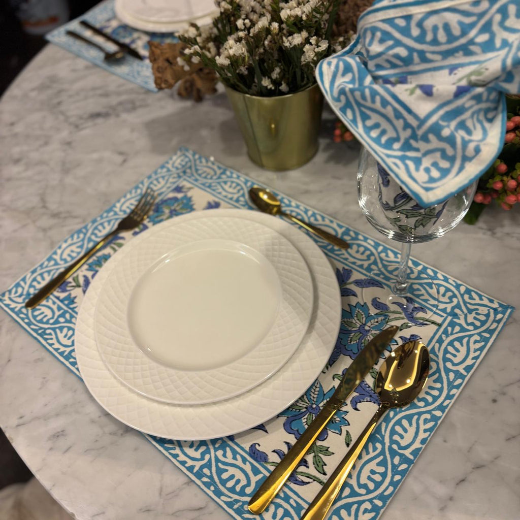 JUEGO DE 6 INDIVIDUALES CON 6 SERVILLETAS