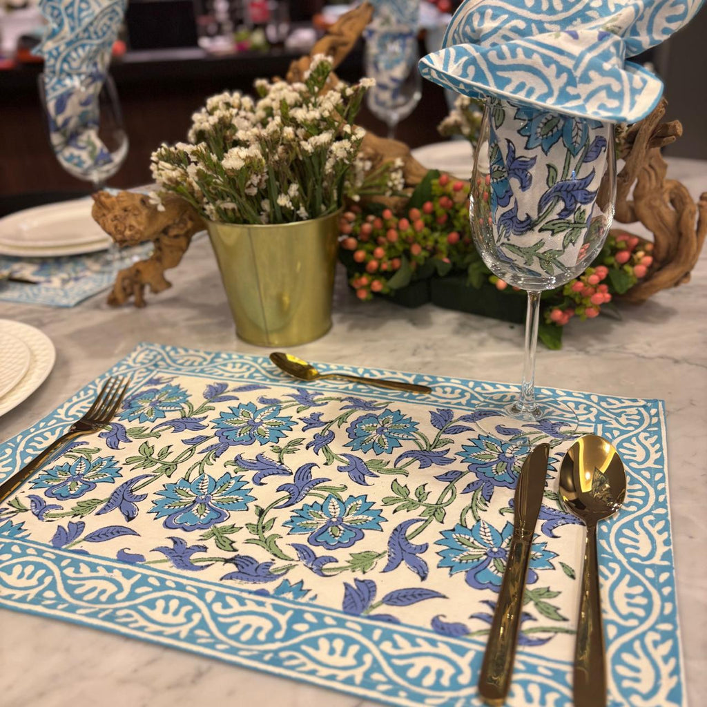 JUEGO DE 6 INDIVIDUALES CON 6 SERVILLETAS