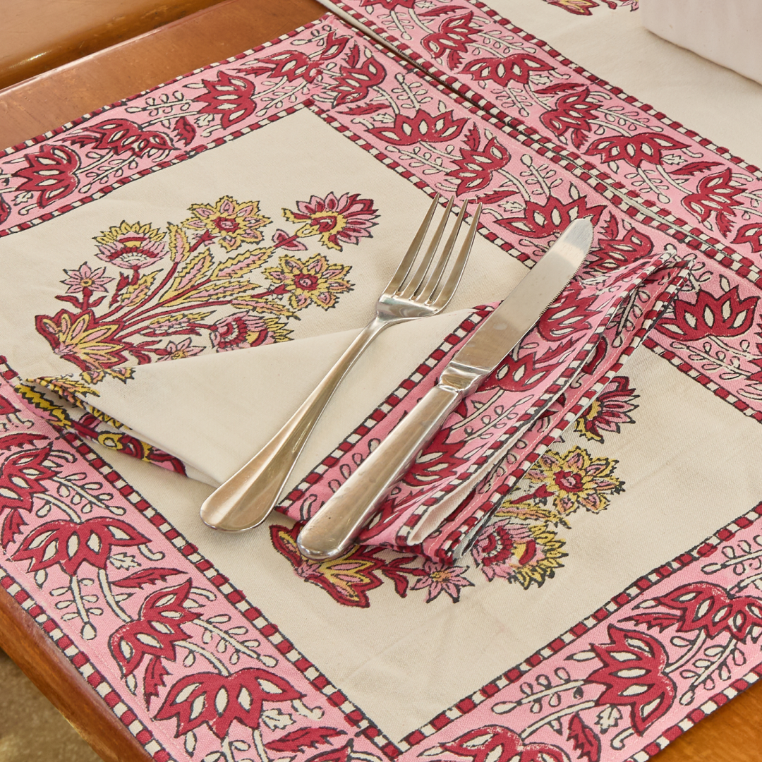 JUEGO DE 6 INDIVIDUALES "BUGAMBILIA" CON 6 SERVILLETAS